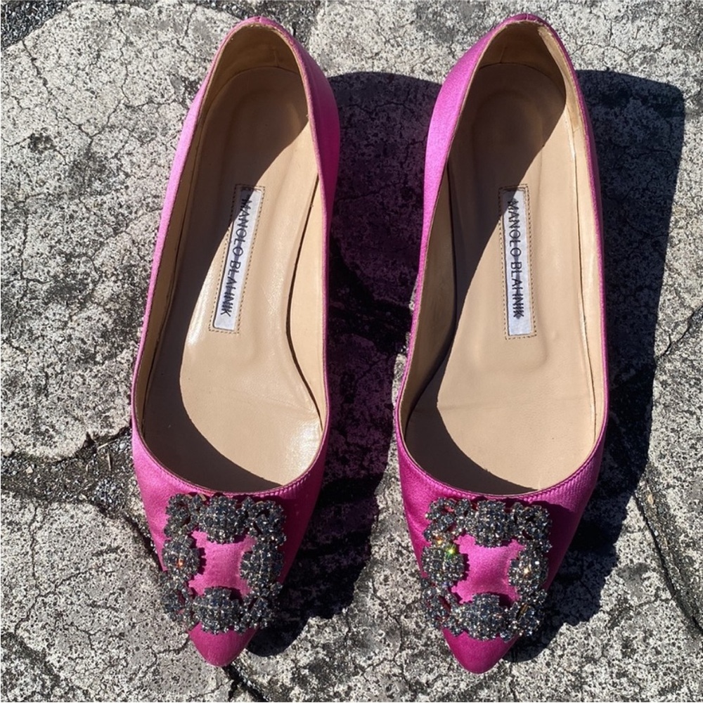Manolo Blahnik Hangisi Satin Flats